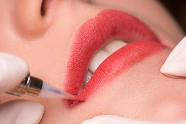 permanente make-up lippen